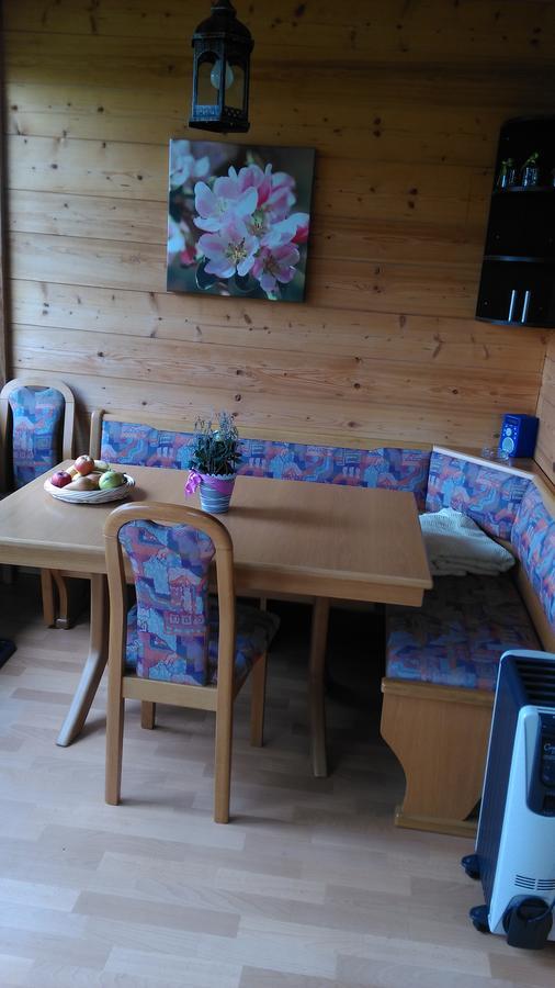 S'Husli Bed and Breakfast Embrach Buitenkant foto